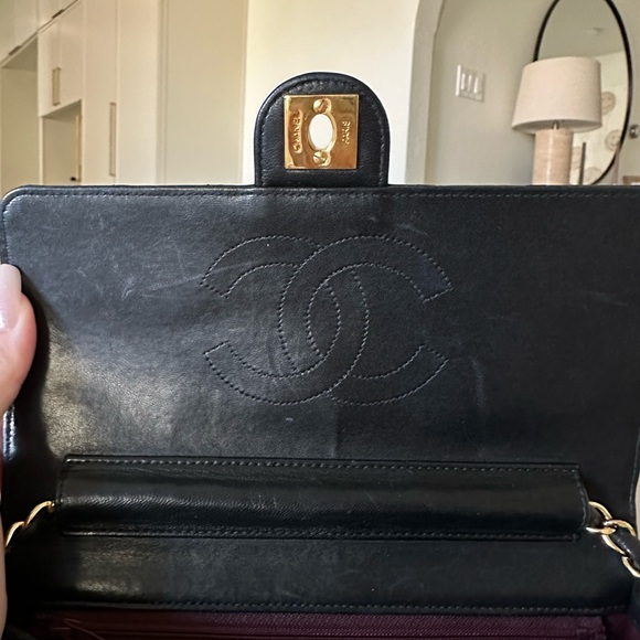 CHANEL 2000-2001 Turnlock Half Flap Medium Black Lambskin - Picture 9 of 10